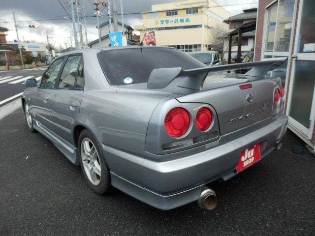 1998 Nissan Skyline JDM car for sale — photo 9 of 20