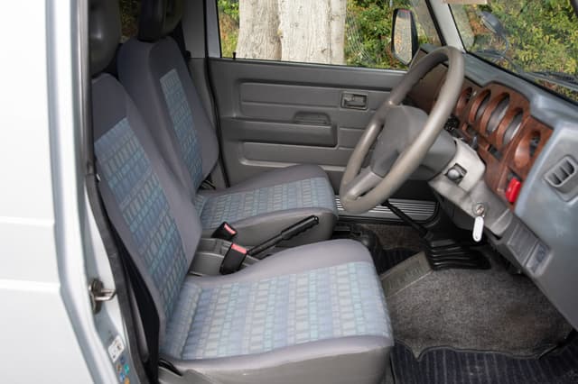 1997 Suzuki Jimny JDM car for sale — photo 9 of 15