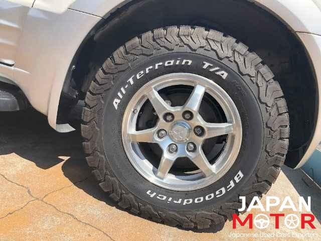1999 Mitsubishi Pajero JDM car for sale — photo 10 of 15