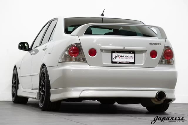 2000 Toyota Altezza JDM car for sale — photo 6 of 25