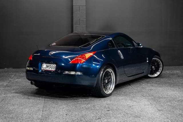2007 Nissan Fairlady Z JDM car for sale — photo 7 of 17