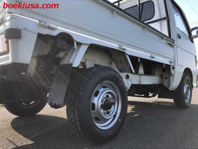 1995 Daihatsu Hijet JDM car for sale — photo 6 of 22