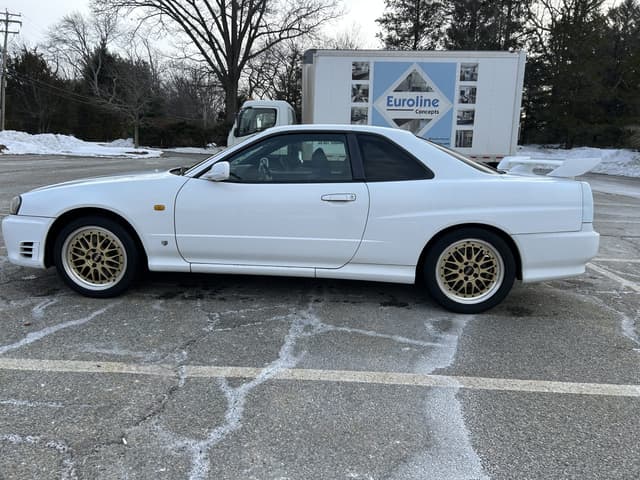 1998 Nissan Skyline JDM car for sale — photo 12 of 25