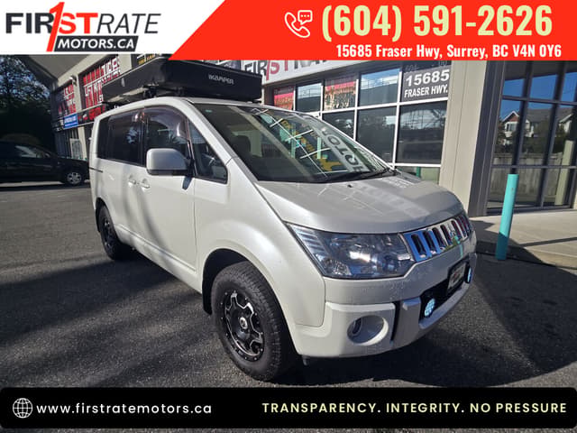 2009 Mitsubishi Delica JDM car for sale — photo 18 of 24