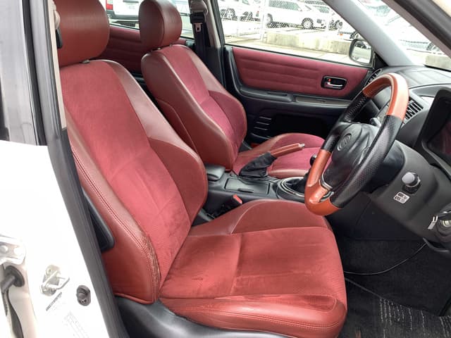 2001 Toyota Altezza JDM car for sale — photo 5 of 10