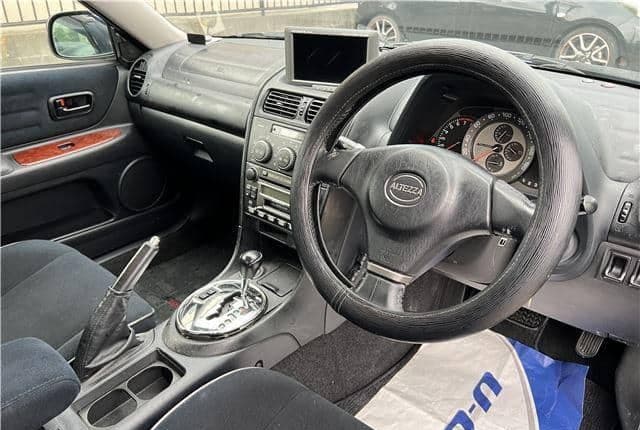 2003 Toyota Altezza JDM car for sale — photo 20 of 25