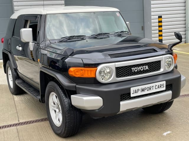 2012 Toyota Fj Cruiser JDM car for sale — photo 5 of 25