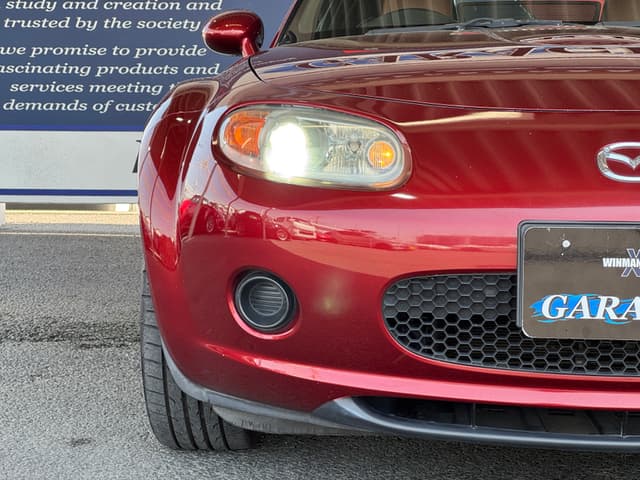 2005 Mazda Roadster (Eunos Roadster / MX-5) JDM car for sale — photo 17 of 25