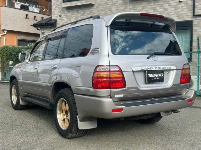 2000 Toyota Land Cruiser JDM car for sale — photo 15 of 19