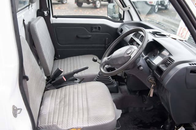 1999 Daihatsu Hijet JDM car for sale — photo 15 of 17