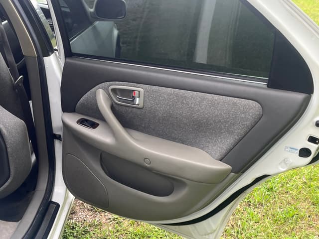 1999 Toyota Mark II JDM car for sale — photo 3 of 17