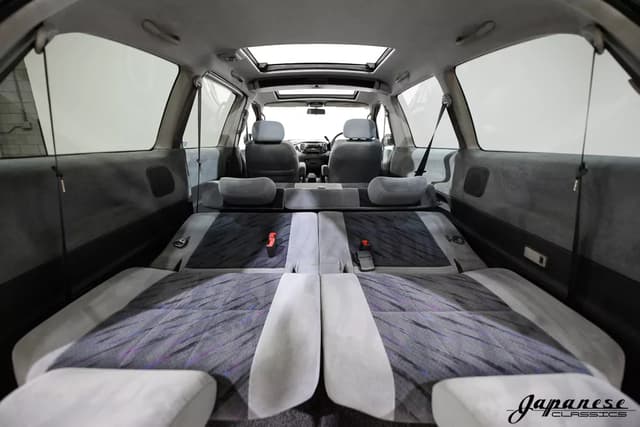1998 Toyota Estima JDM car for sale — photo 20 of 25