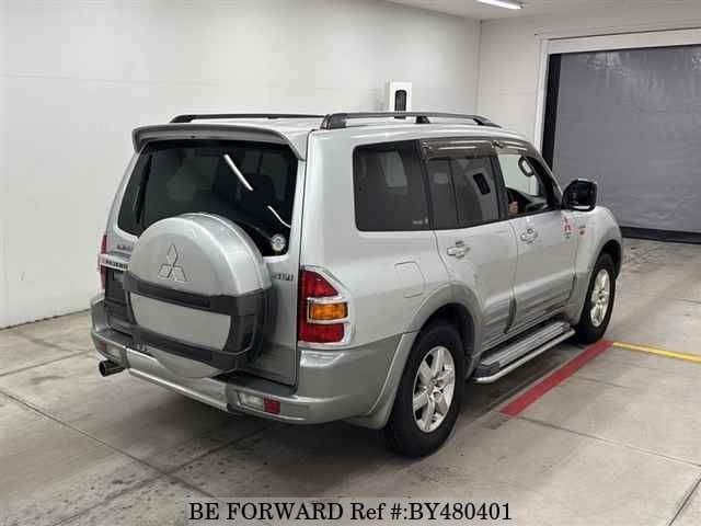 2001 Mitsubishi Pajero JDM car for sale — photo 2 of 8