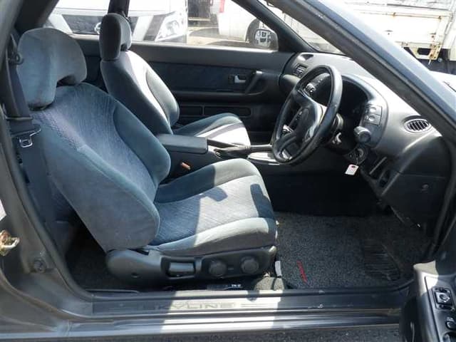 1993 Nissan Skyline JDM car for sale — photo 16 of 25