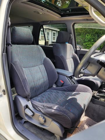 1998 Toyota Hilux Surf JDM car for sale — photo 10 of 25