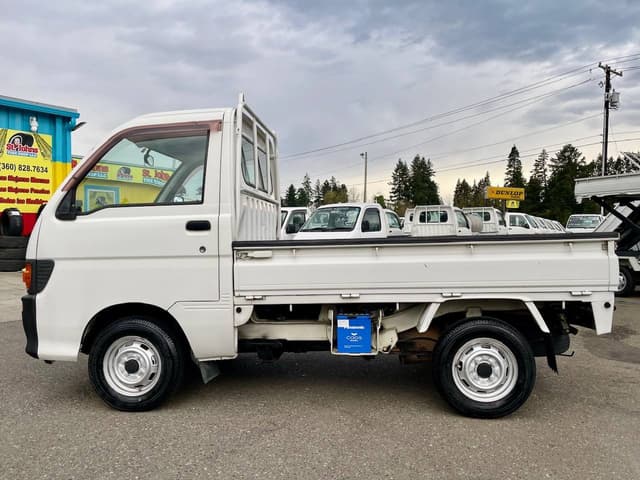 1998 Daihatsu Hijet JDM car for sale — photo 4 of 25