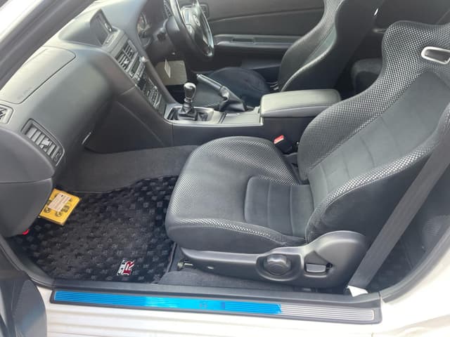 2000 Nissan Skyline JDM car for sale — photo 6 of 15