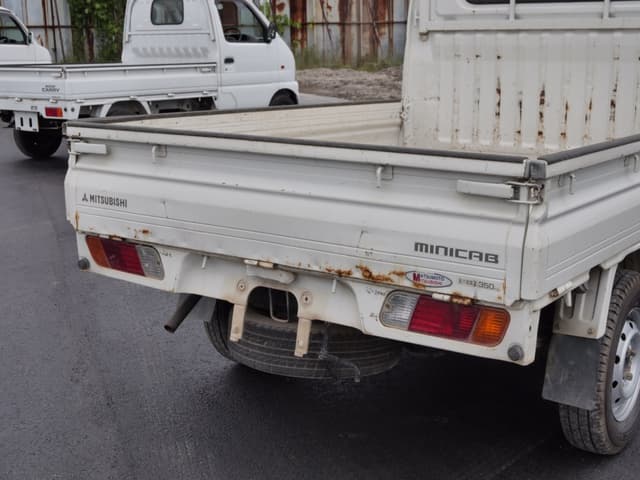 2002 Mitsubishi Minicab JDM car for sale — photo 19 of 25