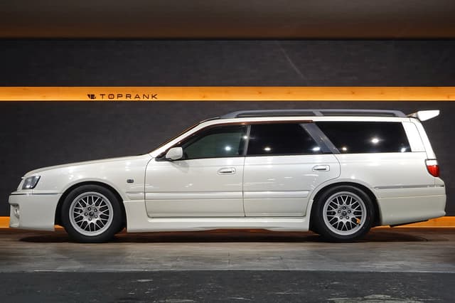 2000 Nissan Stagea JDM car for sale — photo 11 of 25