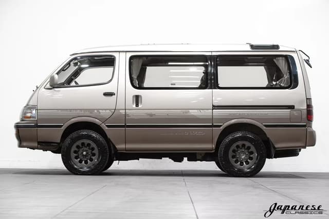 1995 Toyota HiAce JDM car for sale — photo 4 of 25
