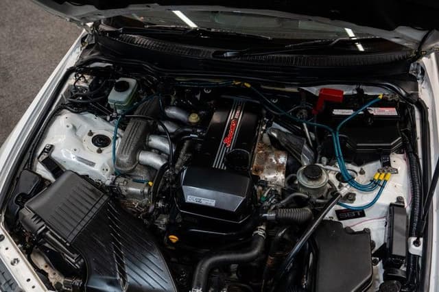 2001 Toyota Altezza JDM car for sale — photo 13 of 19