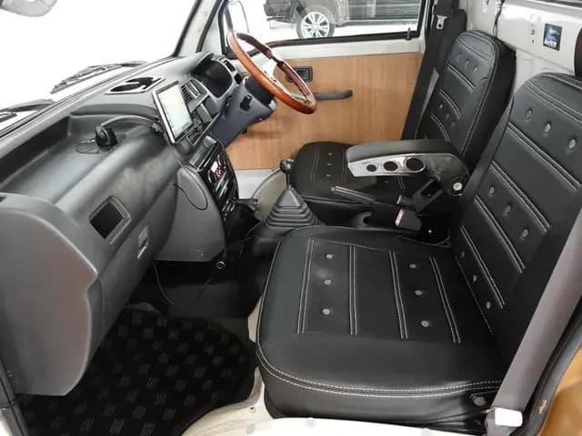 2001 Daihatsu Hijet JDM car for sale — photo 11 of 12