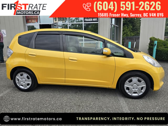 2011 Honda Fit JDM car for sale — photo 9 of 18