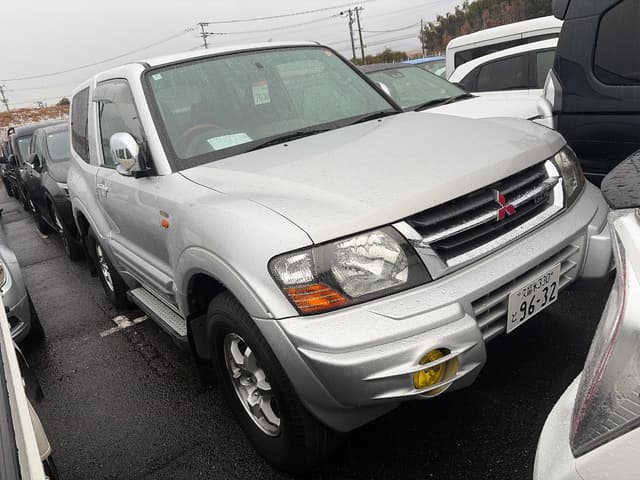 2000 Mitsubishi Pajero JDM car for sale — photo 6 of 16