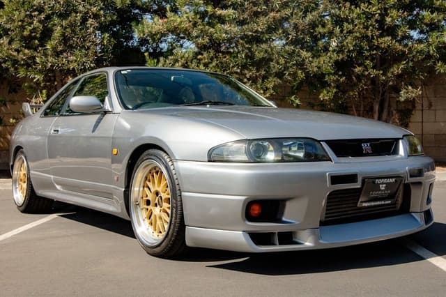 1997 Nissan Skyline JDM car for sale — photo 16 of 25