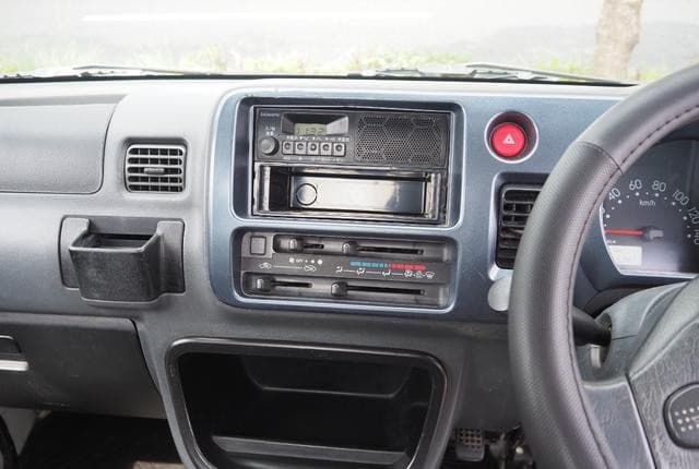 2007 Daihatsu Hijet JDM car for sale — photo 23 of 25