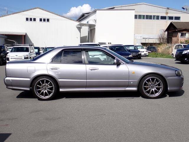 1998 Nissan Skyline JDM car for sale — photo 4 of 20