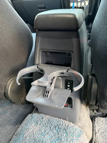 1999 Toyota Hilux Surf JDM car for sale — photo 23 of 25