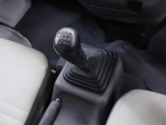 1997 Suzuki Carry JDM car for sale — photo 12 of 25