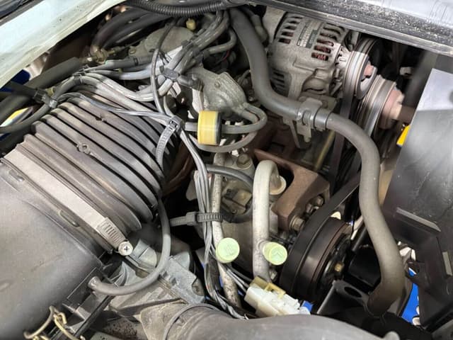 1997 Mitsubishi Minicab JDM car for sale — photo 7 of 25