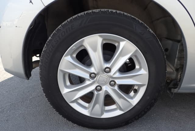 2011 Honda Fit JDM car for sale — photo 11 of 25