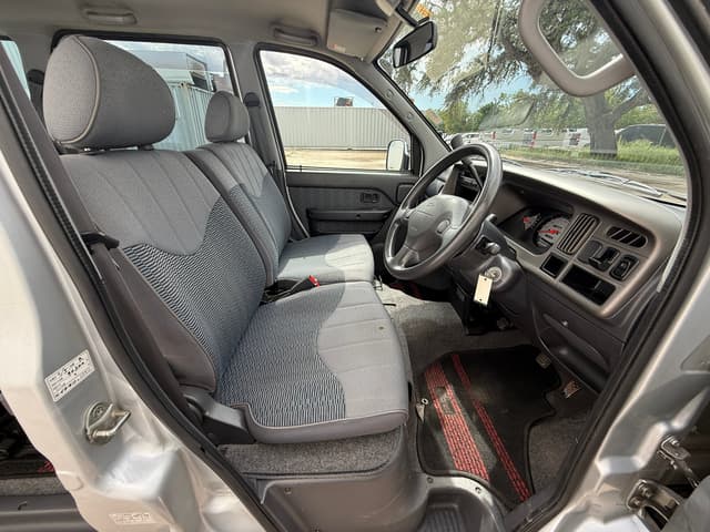 1999 Daihatsu Atrai JDM car for sale — photo 16 of 19