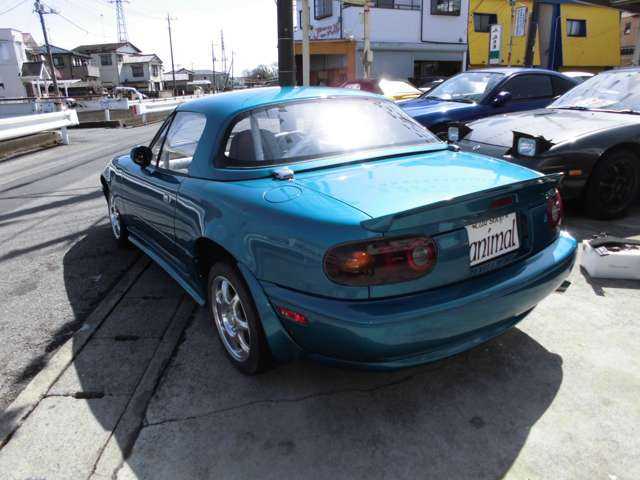 1997 Mazda Roadster (Eunos Roadster / MX-5) JDM car for sale — photo 8 of 20