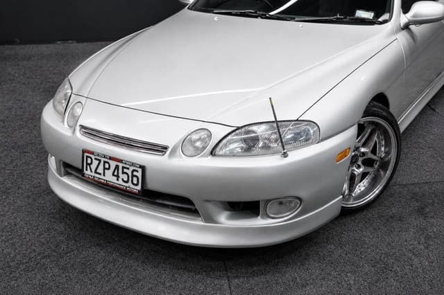 1999 Toyota Soarer JDM car for sale — photo 2 of 19