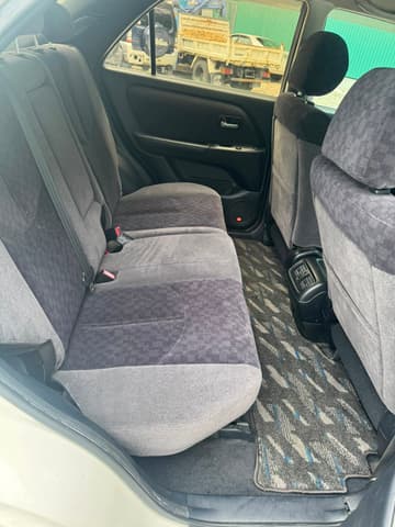 2001 Toyota Harrier JDM car for sale — photo 9 of 12