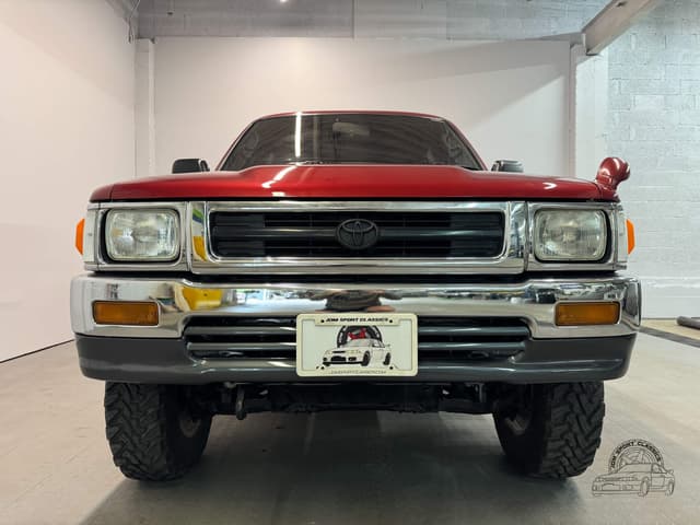 1992 Toyota Hilux JDM car for sale — photo 8 of 25