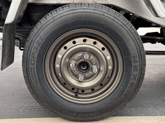 2001 Daihatsu Hijet JDM car for sale — photo 22 of 25