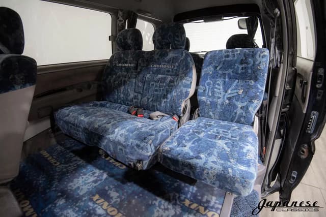 1998 Mitsubishi Delica JDM car for sale — photo 17 of 25