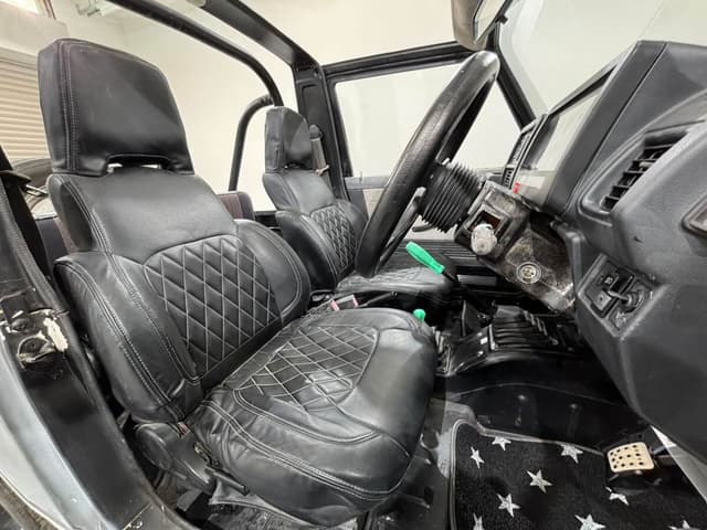 1993 Suzuki Jimny JDM car for sale — photo 9 of 25