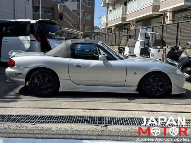 2000 Mazda Roadster (Eunos Roadster / MX-5) JDM car for sale — photo 3 of 11