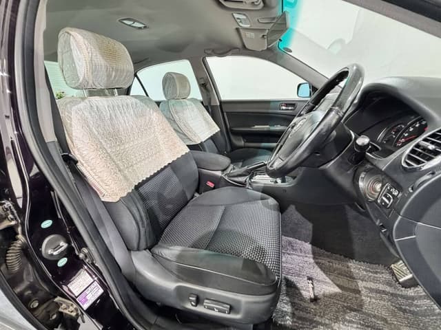 2001 Toyota Verossa JDM car for sale — photo 11 of 25