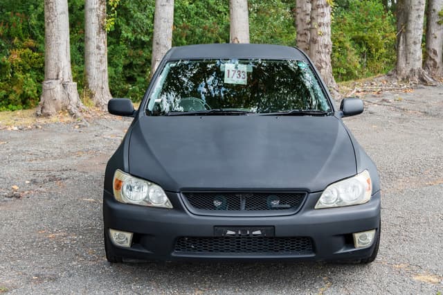 1998 Toyota Altezza JDM car for sale — photo 2 of 12