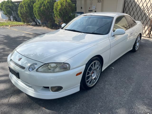 1998 Toyota Soarer JDM car for sale — photo 4 of 17