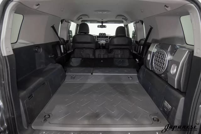 2010 Toyota Fj Cruiser JDM car for sale — photo 21 of 25