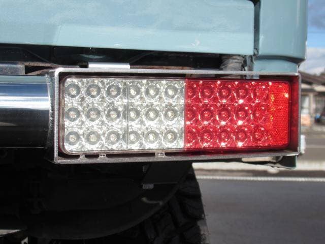 1996 Suzuki Jimny JDM car for sale — photo 18 of 20