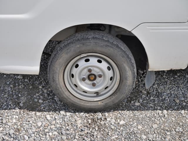 2002 Daihatsu Hijet JDM car for sale — photo 21 of 25